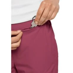 Short Femme Jack Wolfskin Hilltop [Size 34] -Hiking Store jack wolfskin 1505462 2198 sangria red 4